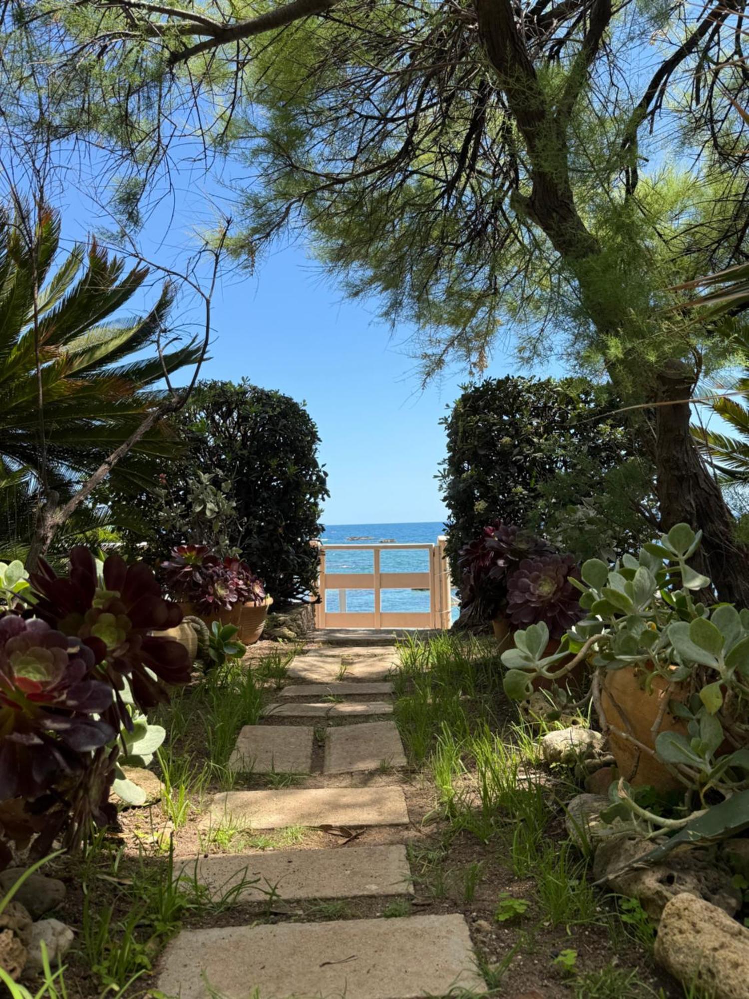 Riviera Villa Sul Mare Сиракуза Екстериор снимка